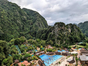 Amazing Views & Eco Friendly Luxury Onsen Suites, Lost World of Tambun